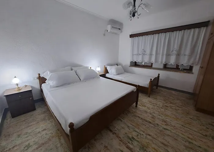 The Stone Arch 民宿 *