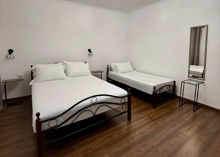 The Stone Arch 民宿 *